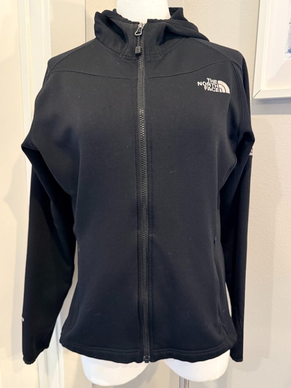 North Face Black Mid Layer Jkt, Size M